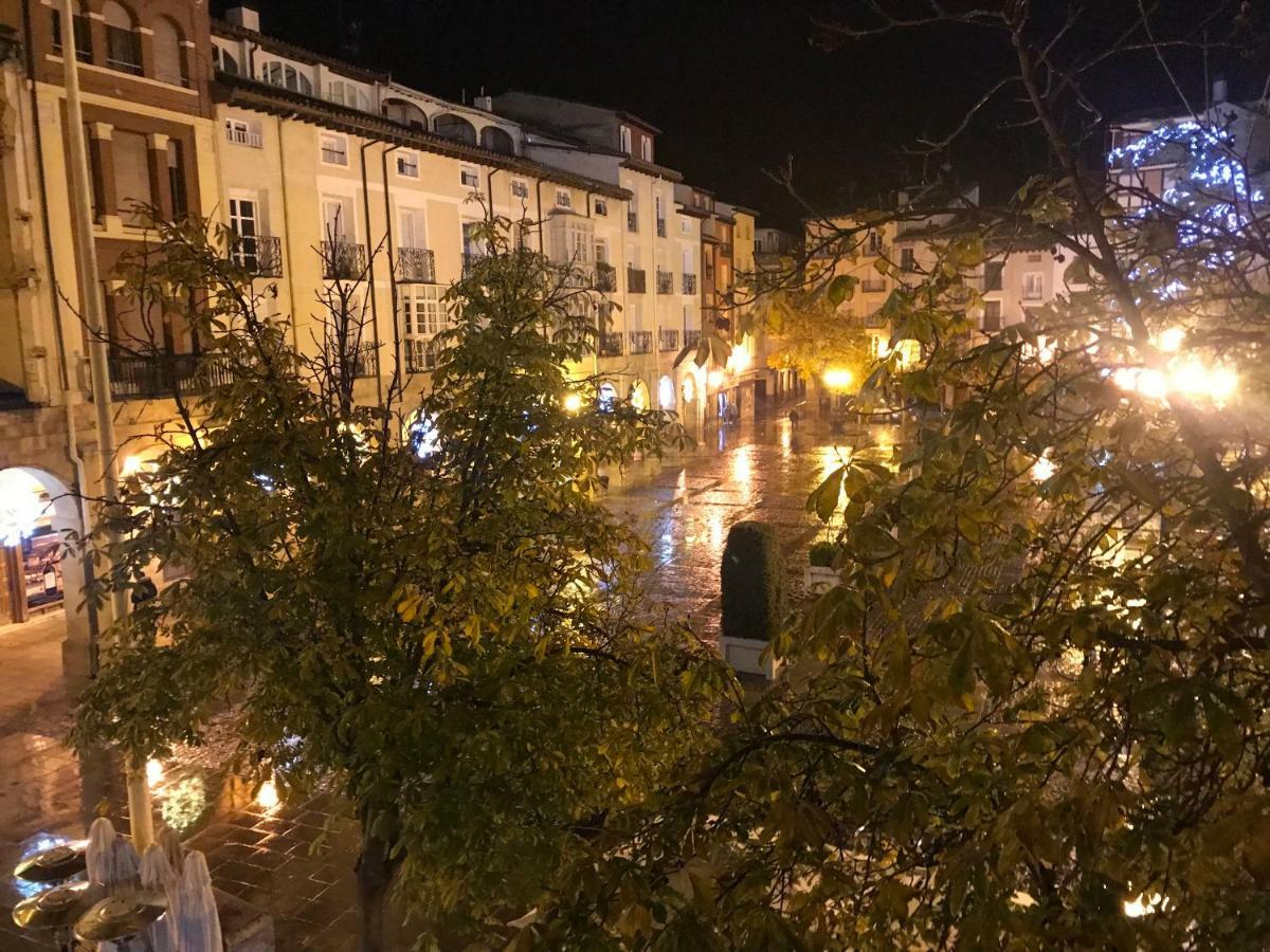 Apto Con Vistas A La Catedral Y Aire Acondicionado Logroño Buitenkant foto